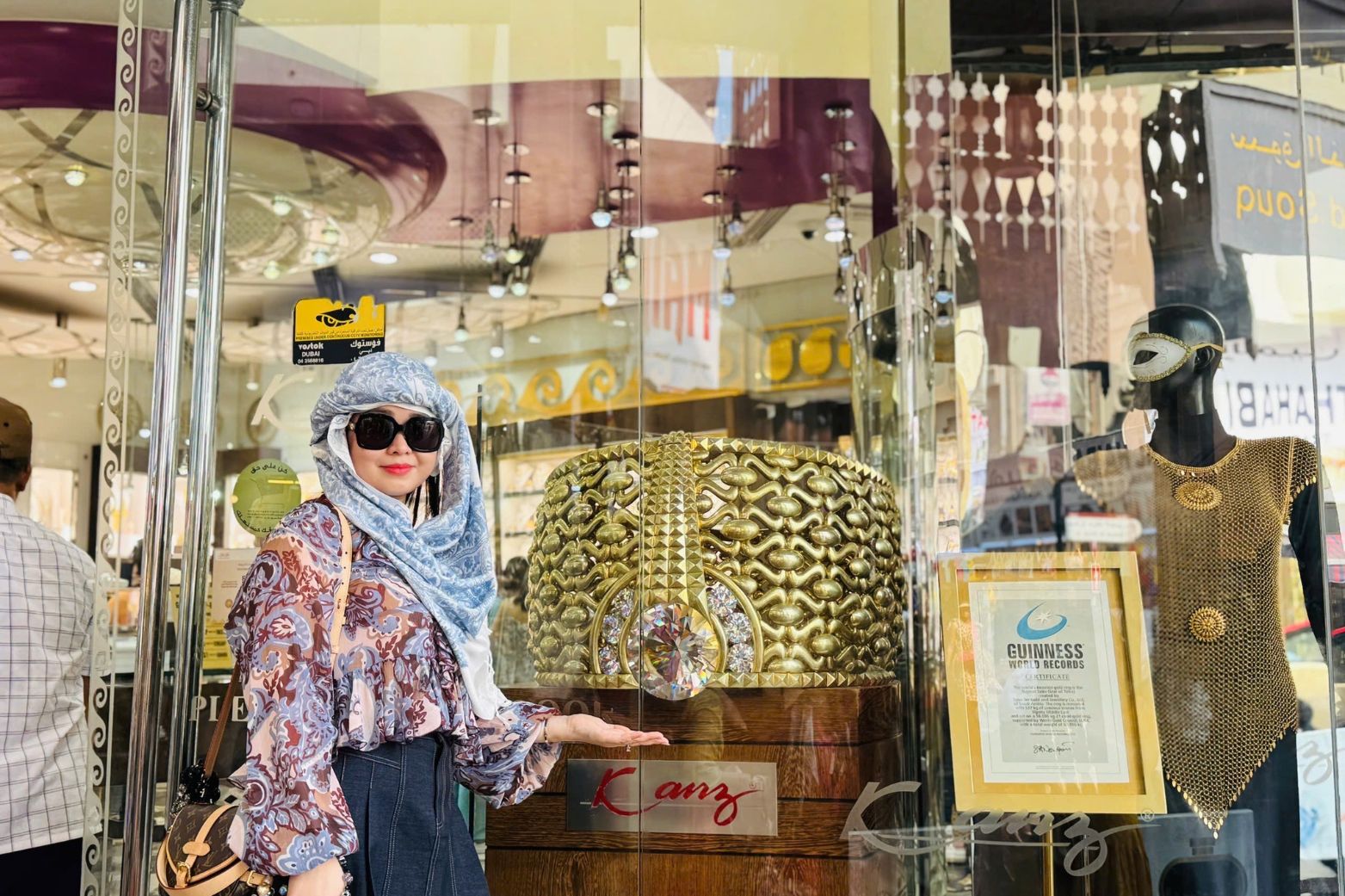 Chợ Vàng (Gold Souk) Và Chợ Gia Vị (Spice Souk) Ở Dubai