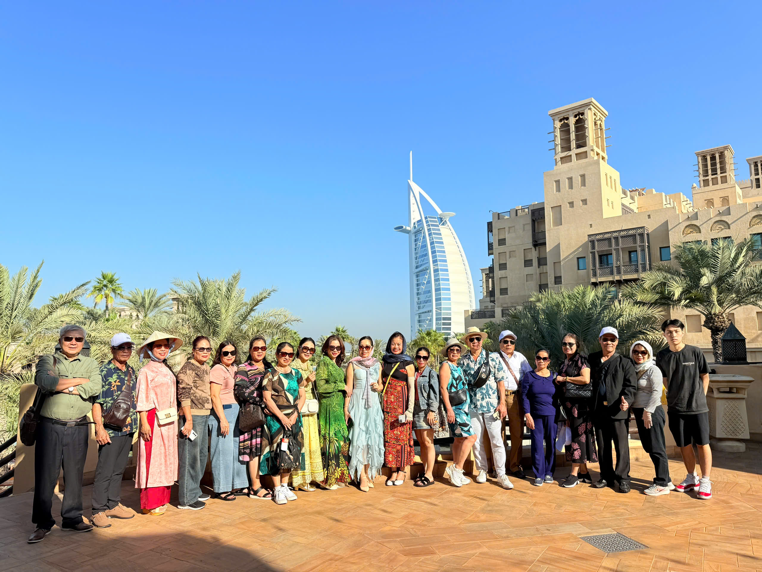 Tour VIP Dubai Khởi Hành 15/02/2025