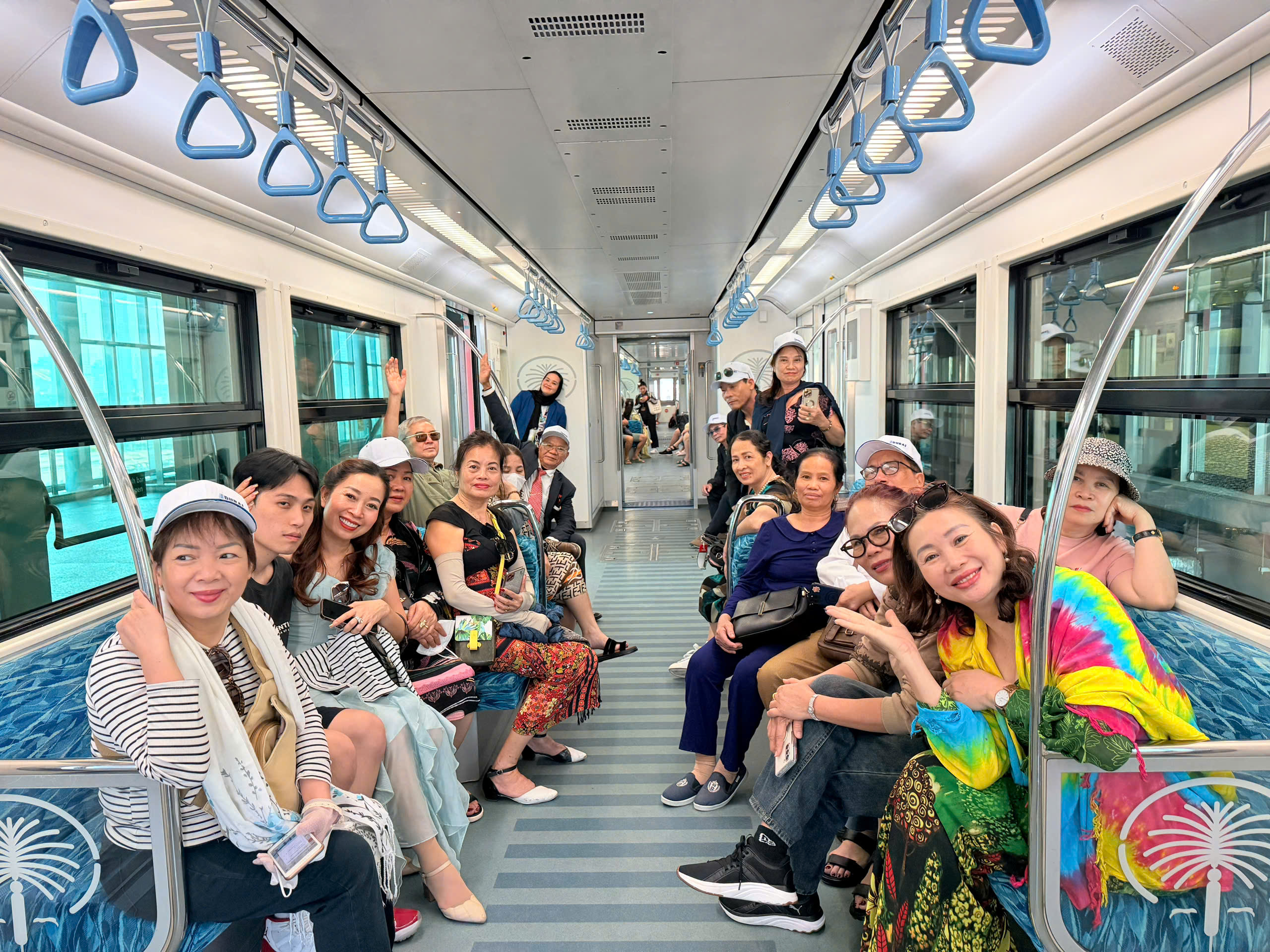 Tour VIP Dubai Khởi Hành 15/02/2025