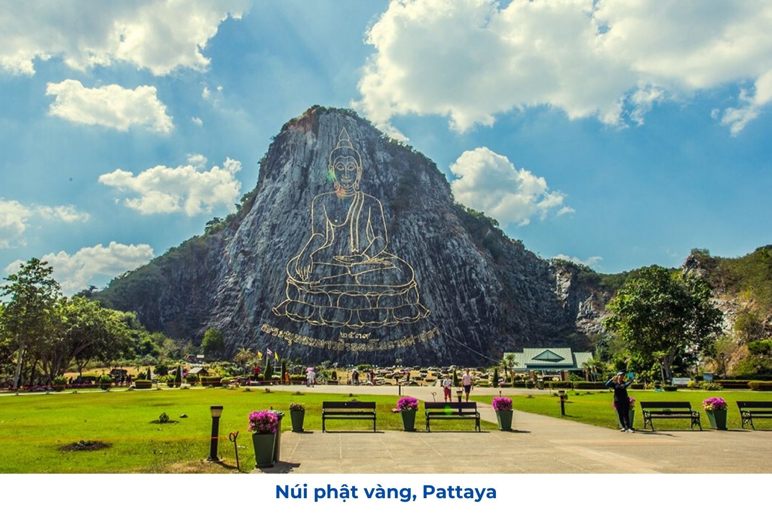 Núi Phật Vàng Pattaya