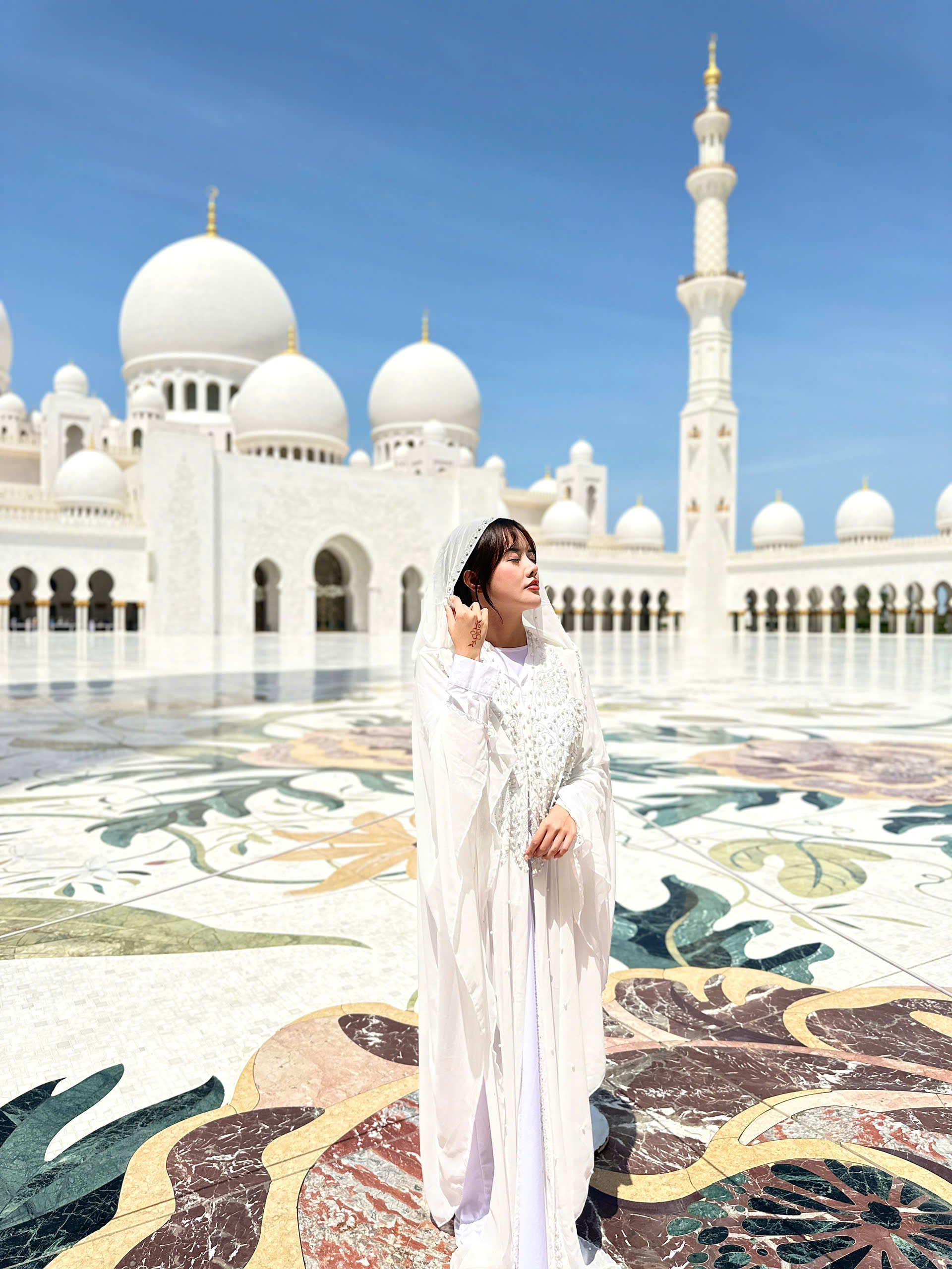 Thánh đường Hồi Giáo Sheikh Zayed Abu Dhabi