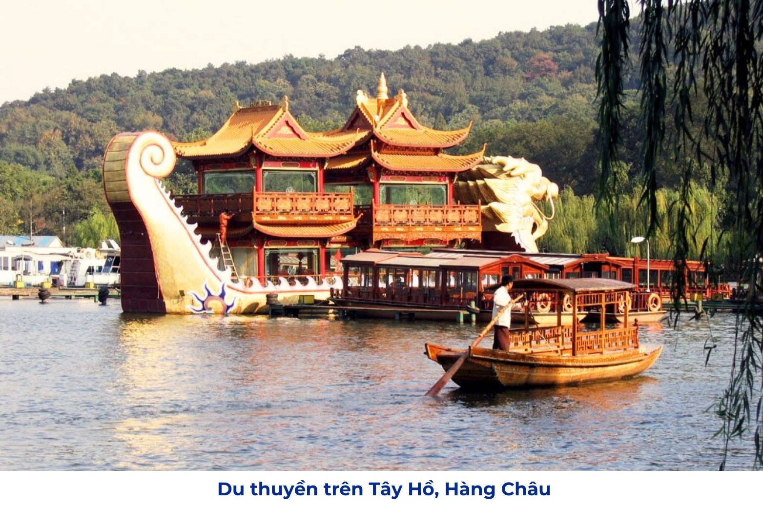 Du thuyền trên Tây Hồ, Hàng Châu