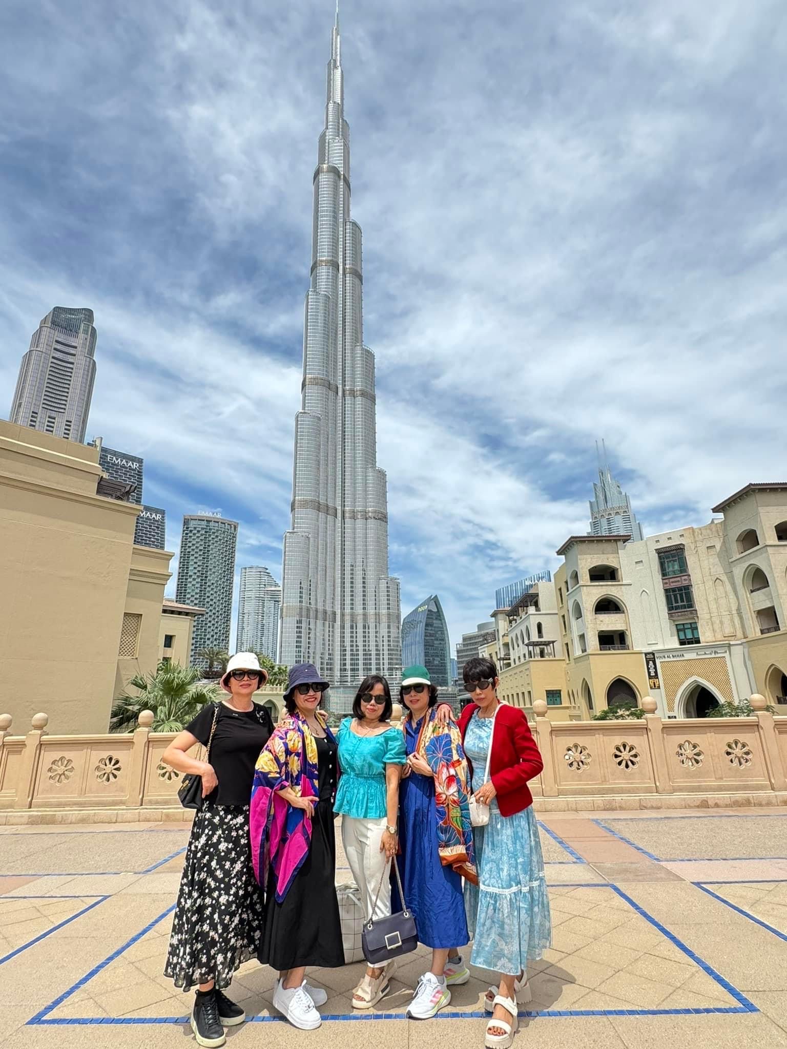 Tòa tháp Burj Khalifa Dubai